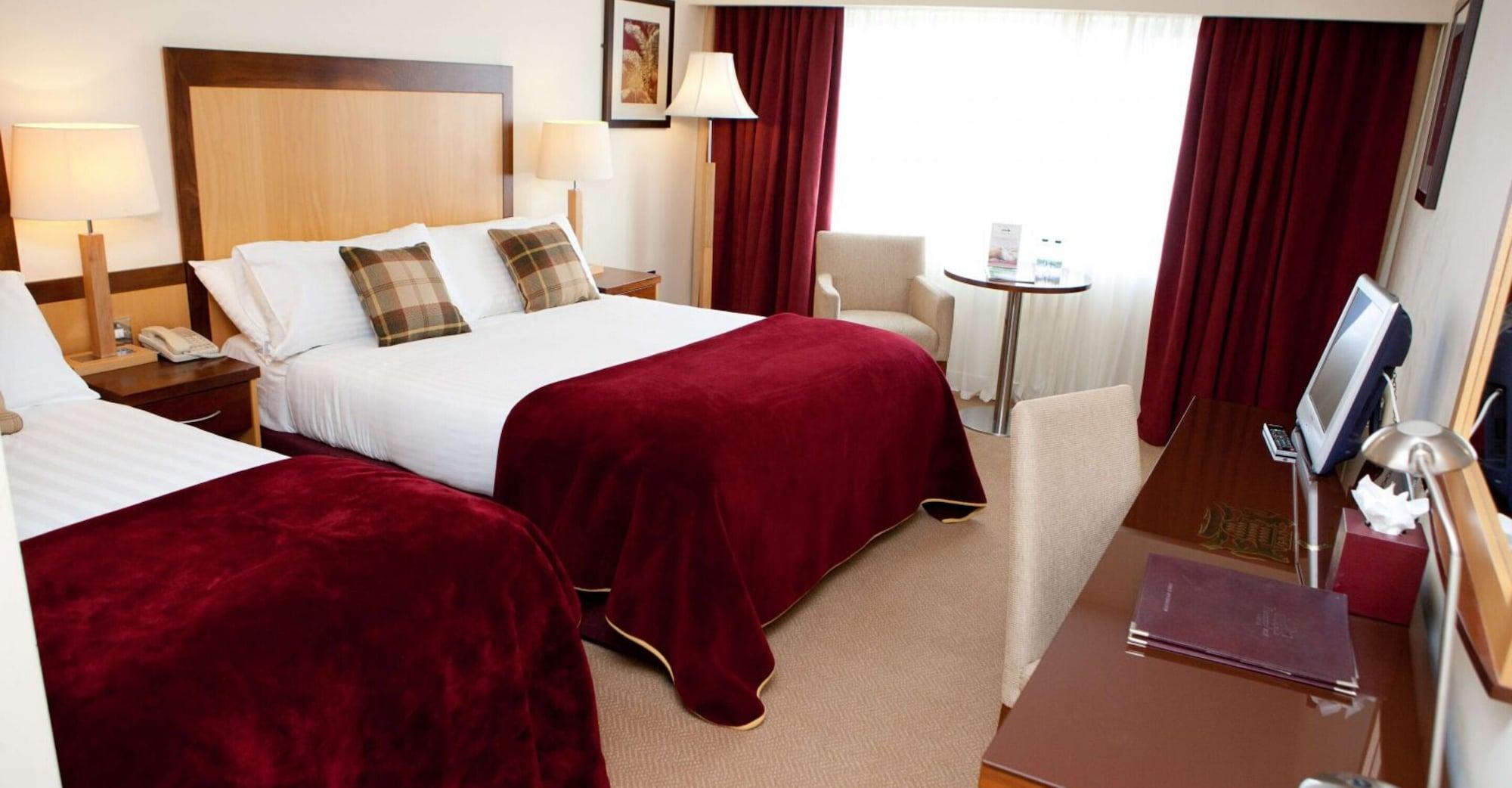 Headfort Arms Hotel Келс Екстериор снимка