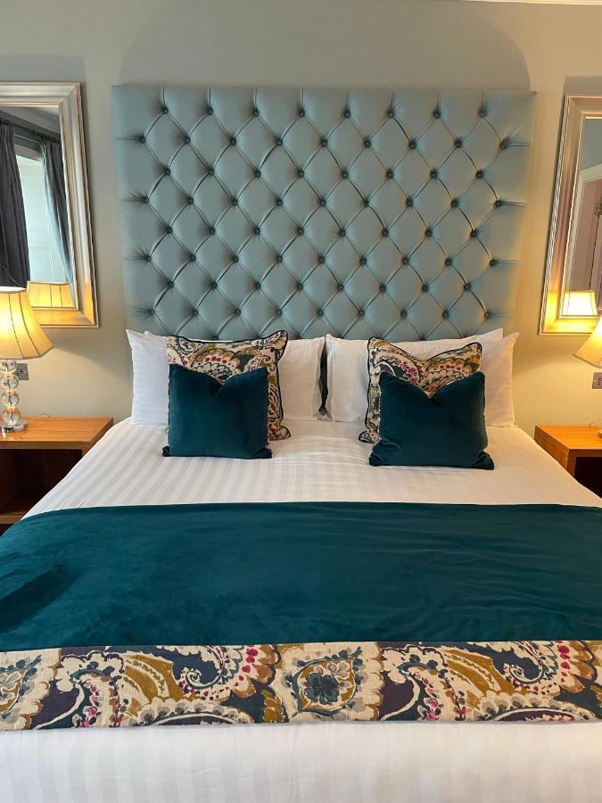 Headfort Arms Hotel Келс Екстериор снимка